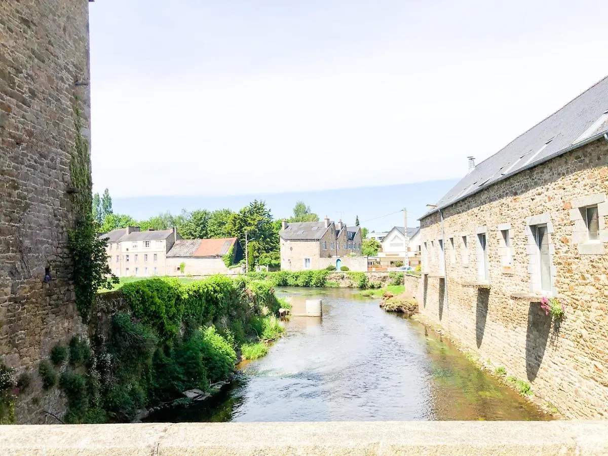 Ii-Charmant Appartement Au Coeur De La Ville Guingamp 0*,